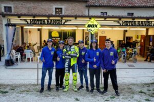 MotoGP, Valentino Rossi visita Yamaha VR46 Master Camp thumbnail