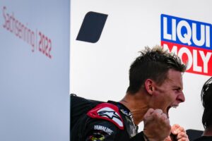 MotoGP, Quartararo vence na Alemanha e vantagem para Bagnaia sobe para 91 pontos thumbnail