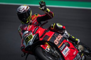 WSBK, Misano, Corrida 1: Bautista vence, Razgatlioglu abandona thumbnail