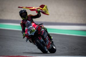 WSBK, Misano, Corrida 2: Dobradinha da Ducati em casa thumbnail