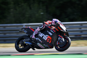 MotoGP: Aprilia estende parceria com a SC-Project até 2024 thumbnail