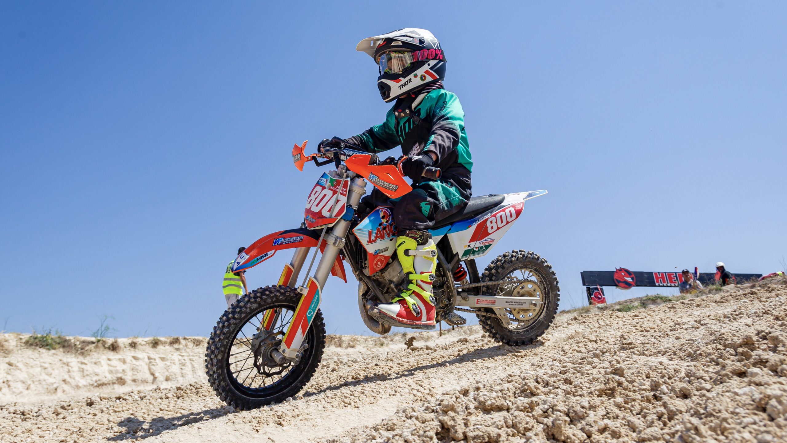 Motocross França: Edgar Salustiano participa no MX Masterkids thumbnail