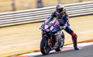 Superbike, Most, Corrida 2: Razgatlioglu ‘voou’ para a vitória thumbnail