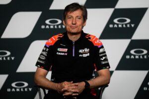 MotoGP, Aprilia: Massimo Rivola pisca o olho à Red Bull thumbnail