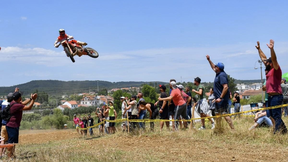EnduroGP, Coimbra: As espetaculares imagens do GP Portugal em “câmara lenta”! thumbnail