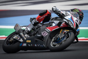 WSBK, Donington Park, Scott Redding (BMW): “É a primeira vez que tenho fãs no paddock” thumbnail