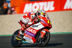 Moto3, Grã-Bretanha, TL1: Sergio Garcia primeiro líder em Silverstone thumbnail