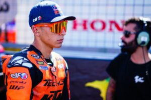 MotoGP, Raúl Fernández (Tech3 KTM): “É difícil pensar no próximo ano quando estamos a meio da temporada” thumbnail