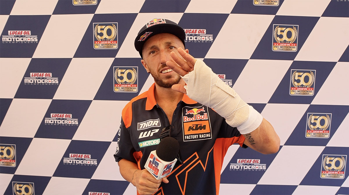 AMA Motocross: Antonio Cairoli lesionado thumbnail