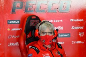 MotoGP, Gigi Dall’Igna: “Seria estupido se um piloto da Ducati prejudicasse o Pecco sem motivo” thumbnail