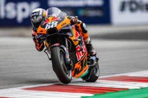 MotoGP, Long lap arruina potencial top-10 de Miguel Oliveira thumbnail