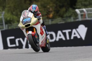 Moto2, Áustria, Corrida: Triunfo de Ogura relança campeonato thumbnail