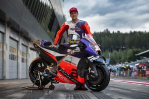 MotoGP, Áustria: A decoração especial na Aprilia de Savadori thumbnail