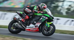 WSBK, Magny-Cours:  Rea mais rápido na chuva, mas é Lowes que lidera os tempos combinados thumbnail