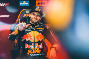 MotoGP, Brad Binder (2.º): “Atrás do Miguel, percebi onde eu estava a perder tempo” thumbnail