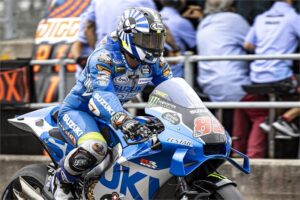 MotoGP, Takuya Tsuda (25º): “Fizemos toda a sessão com slicks mas foi preciso cautela” thumbnail