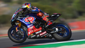 WSBK, Portimão, Corrida 1: Toprak Razgatlioglu voa para a vitória no Algarve thumbnail