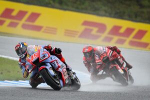 MotoGP, Grã-Bretanha, T2: Di Giannatonio domina no molhado, Oliveira 3º thumbnail