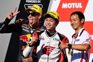 Moto2, Austrália: Fernandez ou Ogura, factor de ‘desempate’ em jogo thumbnail