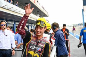 Moto2, Tailândia, Corrida: Aguaceiro pára corrida, Arbolino agradece aos Céus! thumbnail