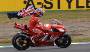 MotoGP: O título histórico de Casey Stoner com a Ducati GP7 thumbnail