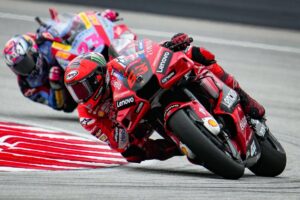 MotoGP: Ducati com oito motos e nenhuma lesão nos seus pilotos thumbnail