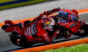 MotoGP, Valência, TL3: Miller mais rápido, Bagnaia e Quartararo escapam da repescagem thumbnail