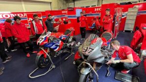 WSBK: Muitas novidades da Honda nos testes de Jerez thumbnail