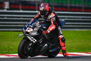 MotoGP, Maverick Viñales, 3.º: “Satisfeito com o trabalho da Aprilia no inverno” thumbnail
