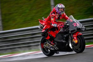 MotoGP, Enea Bastianini: “Nesta altura, estou a 70 ou 75% com a moto” thumbnail