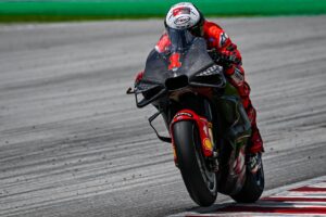 MotoGP, Testes Portimão: Bagnaia fecha o dia como líder, Oliveira 6º thumbnail