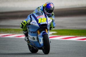 Moto2, Valência, Q1: Salac, Chantra, Ogura e Roberts na Q2 thumbnail