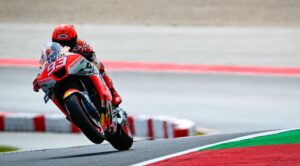 MotoGP, Portugal, Q2: Marc Marquez arrasa para a primeira pole do ano, Oliveira 4º thumbnail