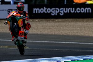 Moto3, Espanha, T2: Deniz Öncü vai para a qualificação como o mais rápido thumbnail