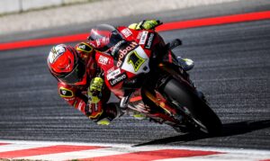 WSBK, Barcelona, TL2: Alvaro Bautista arruma a casa para terminar o primeiro dia à frente thumbnail