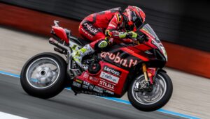 WSBK: Limites e concessões atualizados, Ducati perde 250 rotações! thumbnail