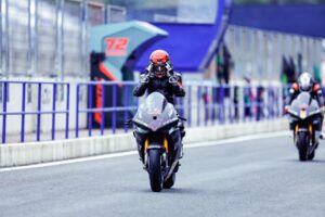 MotoE, Grã-Bretanha, T1: Garzó mais rápido na primeira sessão thumbnail