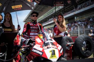 WSBK, Alvaro Bautista, 1º: “Fim-de-semana perfeito” thumbnail