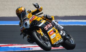 WSBK, Misano, Corrida 2: Bautista faz novo hat-trick, Toprak segundo, Rinaldi cai thumbnail