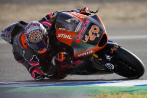 Moto2, Itália, Q2: Canet cai mas tira a pole a Acosta thumbnail