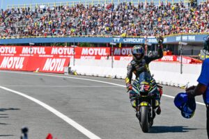 MotoGP, Gigi Dall’Igna: “O ‘Bez’ já merece uma moto de fábrica” thumbnail