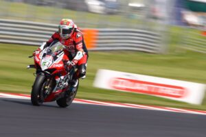 BSB, Knockhill: Irwin vinga queda com vitória, Bridewell lidera thumbnail