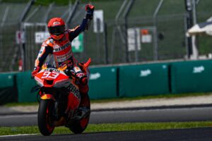 MotoGP, Marc Márquez (3.º): “Eu era o mais rápido naquele momento e levantei a mão” thumbnail