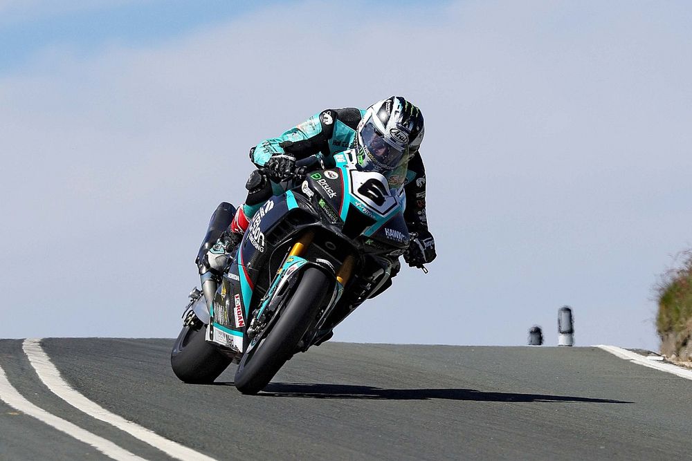 Michael Dunlop venceu hoje a corrida de Superbikes na Ilha de Man