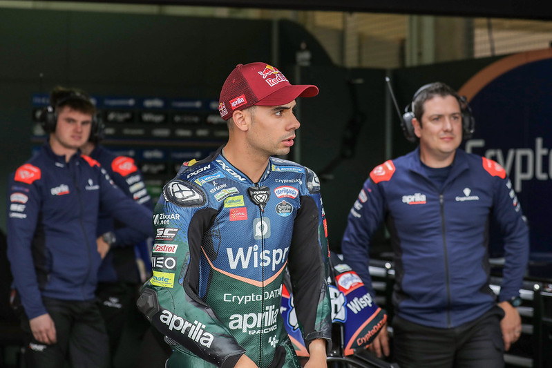 Miguel Oliveira, na segunda linha, com 6º tempo para a corrida de Moto GP  em Assen - AWAY magazine