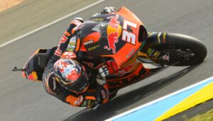 Moto2, Alemanha, Q2: Acosta arrasa para a pole com tempo fantástico thumbnail