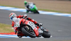 BSB, Cadwell Park: Irwin vence a sua 200ª corrida thumbnail