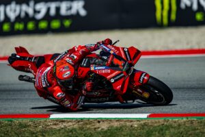 MotoGP, Francesco Bagnaia (3º.): “Não será fácil bater o Aleix e o Maverick, mas tentaremos” thumbnail