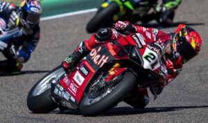 WSBK, Aragon, Corrida 1: Vitória de Rinaldi ofusca erros de Bautista   thumbnail