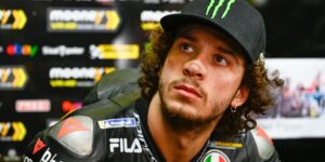 MotoGP, Marco Bezzecchi será reavaliado depois do primeiro treino livre thumbnail